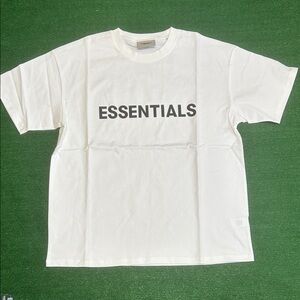 Essentials White tee size M (USED)